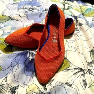 Rothy’s the Point in Bright Orange, 8.5